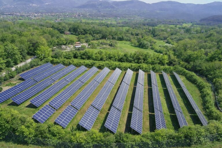 GIORNATA INTERNAZIONALE DELL’ENERGIA PULITA: ACCELERAZIONE SULLE RINNOVABILI